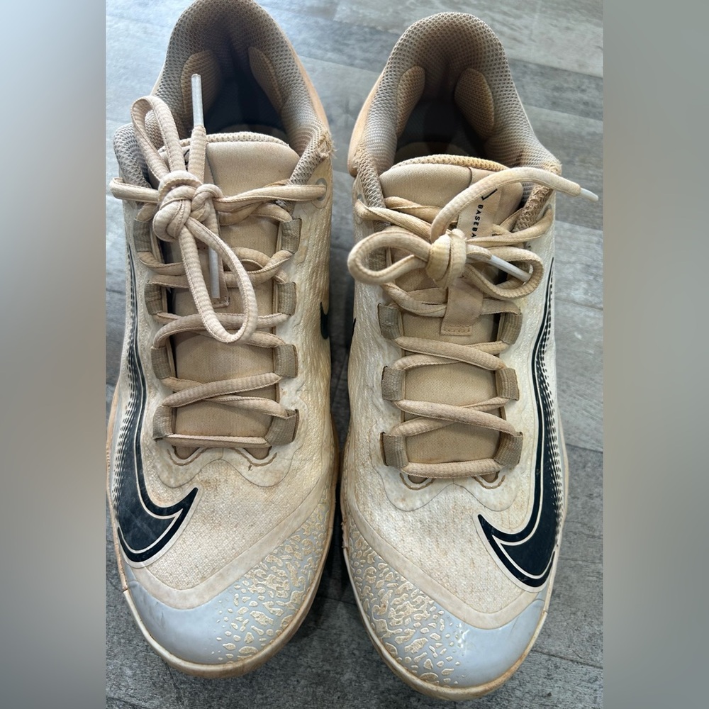 Nike Huarache metal baseball cleats